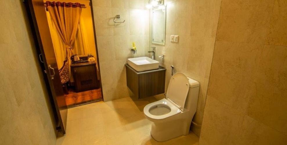 Pashupati Boutique Hotel & Spa Катманду Екстериор снимка