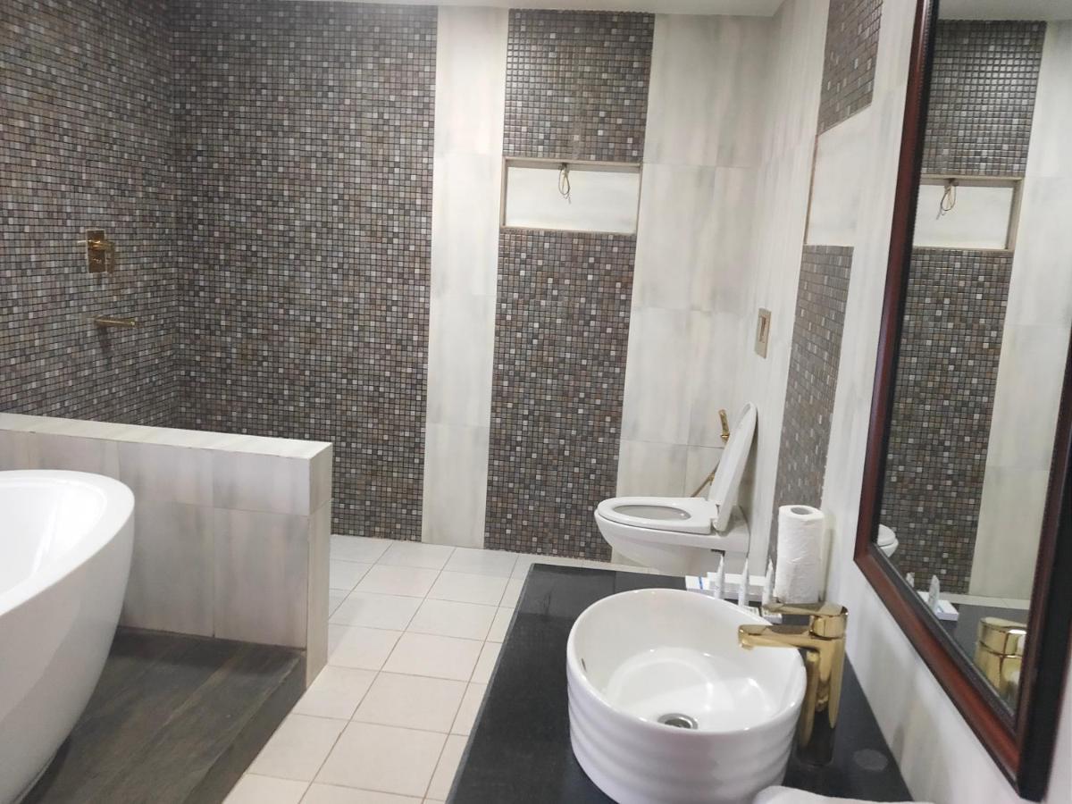 Pashupati Boutique Hotel & Spa Катманду Екстериор снимка